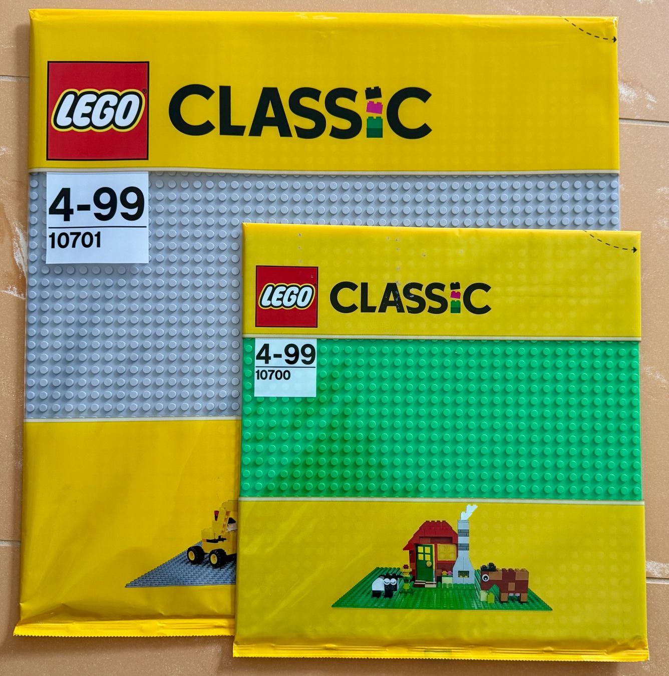 Lego Kit di costruzioni: 2 x Lego Baseplate 10701 und 10700 – Usato da Höri venduto da PSMarinho