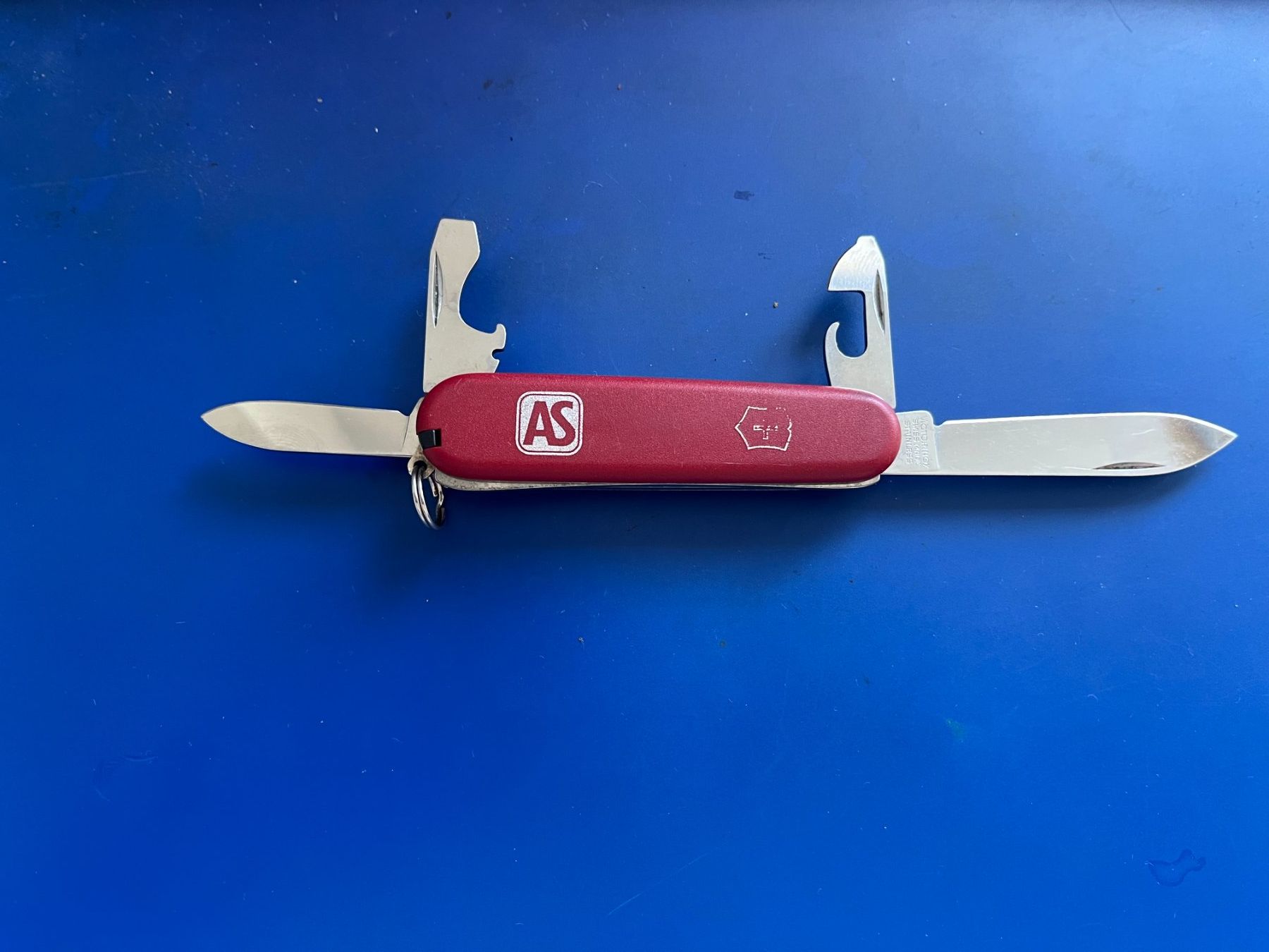 Victorinox Couteaux de poche: Victorinox Messer Recruit mit Werbung – Neuf (Voir description) à Dintikon par Redgar58 3