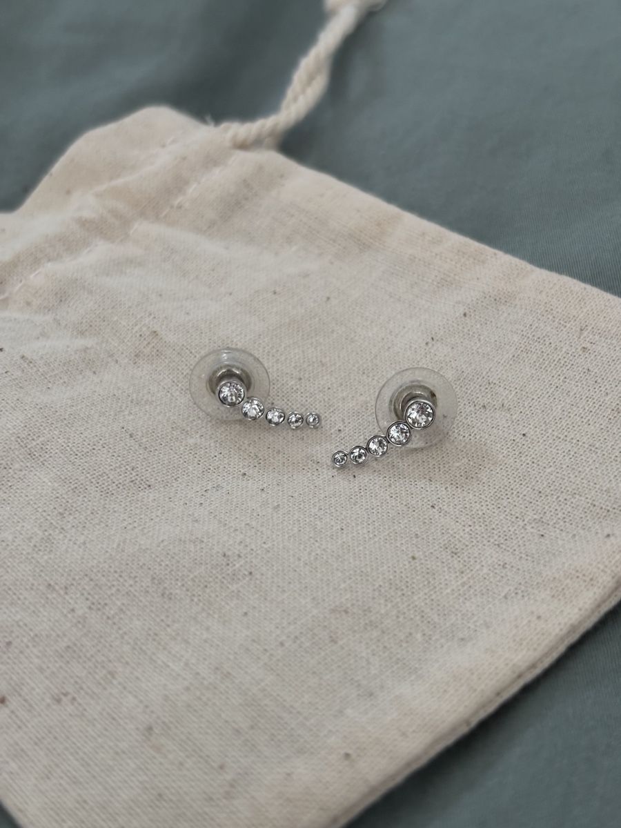 Swarovski Boucles d'oreille: Ohrstecker Silber mit Steinen von Swarovski – D'occasion à Fehraltorf par lea_9bt5