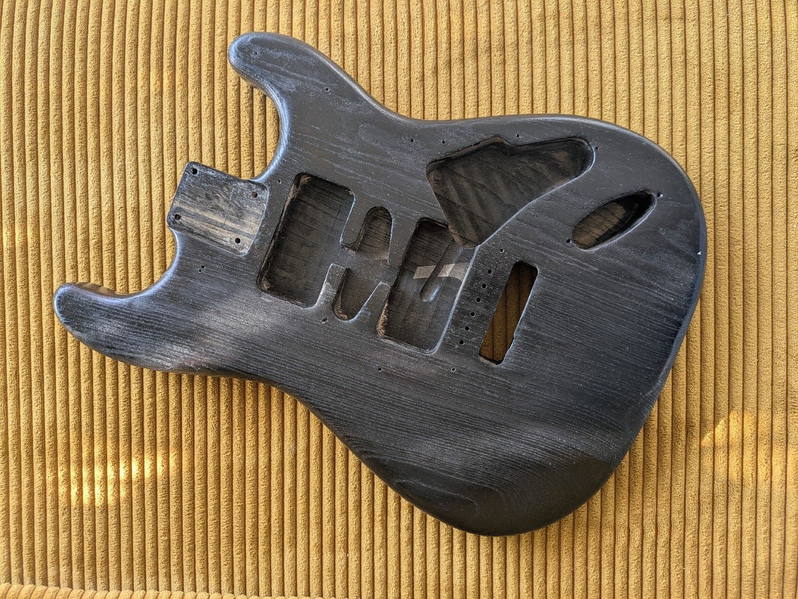 Musikinstrumente: Stratocaster Body Ash HSH  – Gebraucht aus Küttigen von scal.a76 4