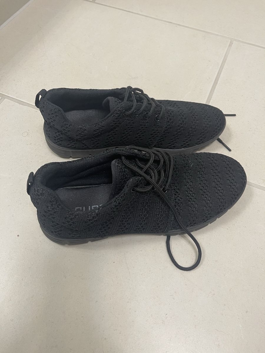 Cube Damenschuhe: Schwarze Sneaker Cube Gr 39 – Gebraucht aus Bassersdorf von Sandy456 4
