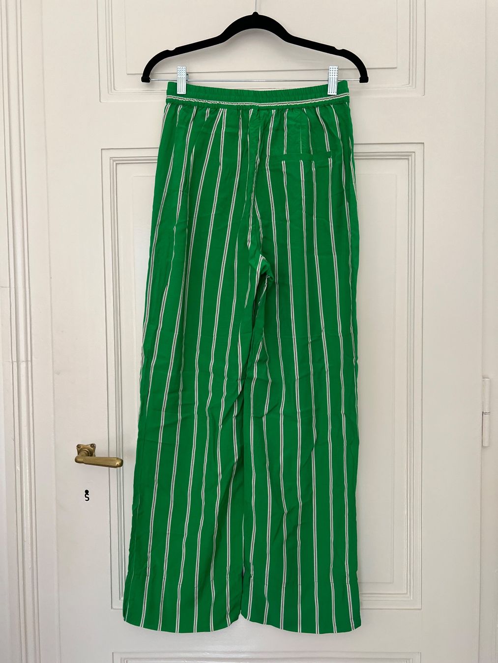 H&M Pantaloni: H&M green striped pants – Nuovo (secondo la descrizione) da Genève venduto da jud_xrl8 5