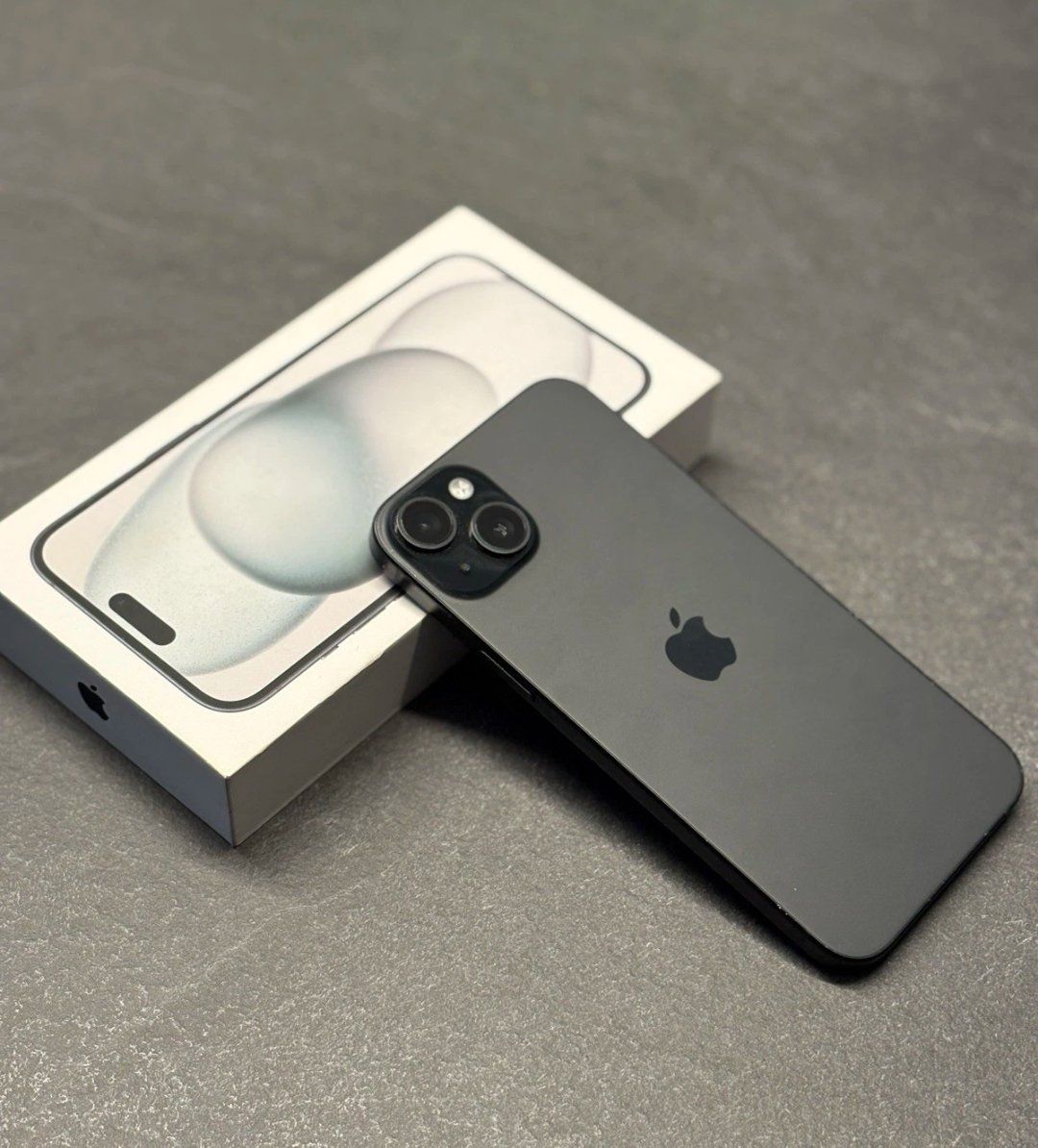 Apple Telefoni cellulari / Smartphones: iPhone 15 Plus (128GB) Akku 100% – Usato da Luzern venduto da Waince786