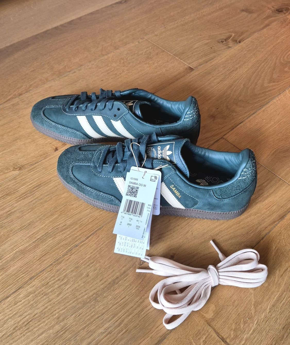 Adidas Damenschuhe: Adidas Samba - Neuves - Gr. 41 1/3 – Neu und originalverpackt aus Neuchâtel von Cashmire