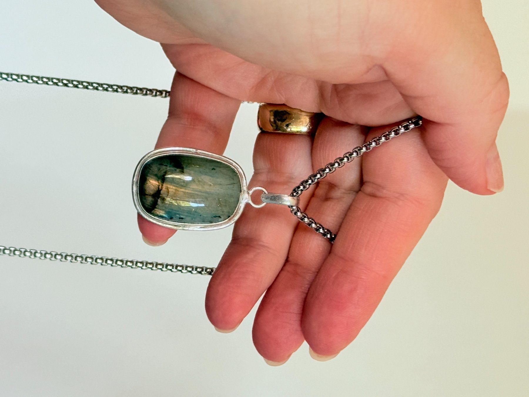 Catenine: Pendentif Labradorite , fait main, idée ... – Nuovo e nell'imballaggio originale da Genève venduto da AWWA 1