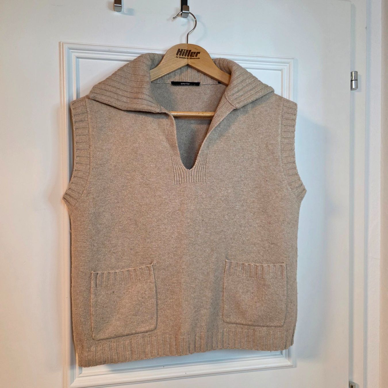 Someday Pullover & Sweatshirts: Someday Strickweste mit Taschen M/L – Gebraucht aus Wald ZH von CapLux 3