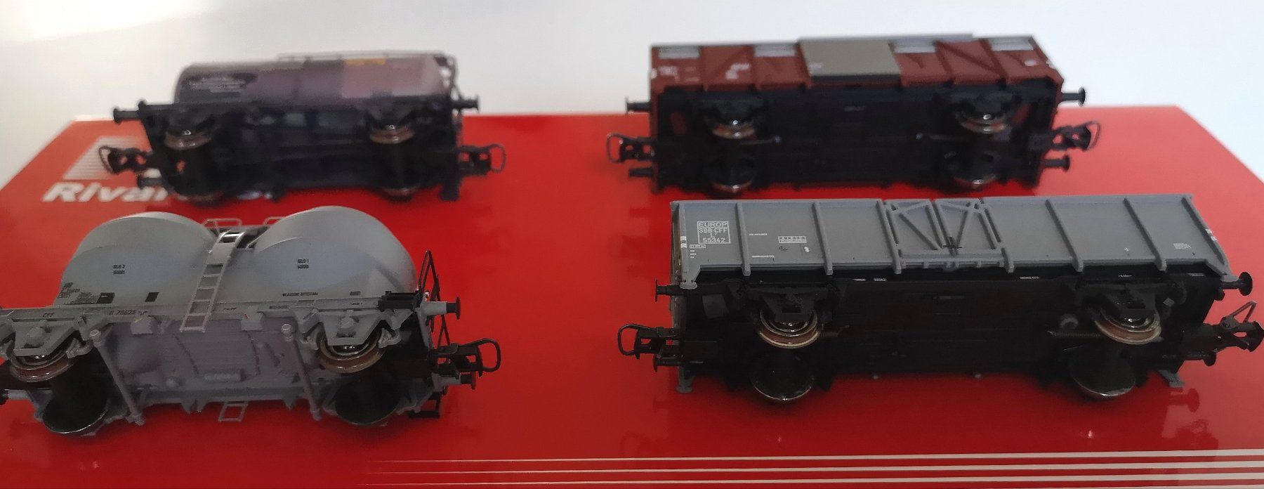 Rivarossi Modellini di ferrovie: Rivarossi Freight Set 125 Jahre Gotthard 4-unit set H0 – Nuovo (secondo la descrizione) da Rheinfelden venduto da Goggo5 2