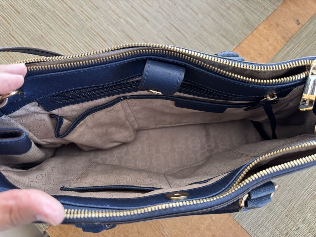 Michael Kors Borse da donna: Tasche Michael Kors blau  – Usato da Niederoenz venduto da tronchetta 3