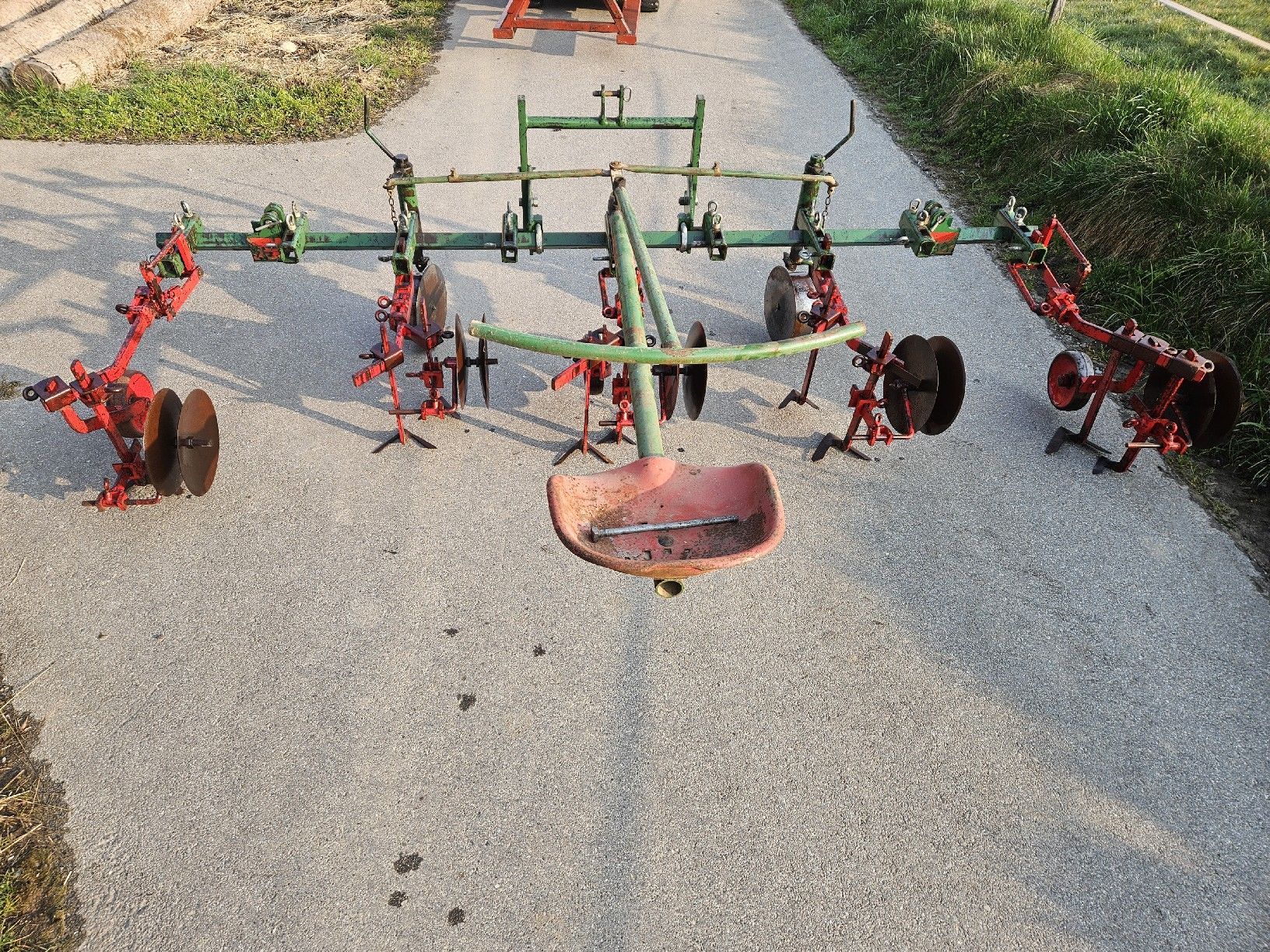 Haruwy Alle Maschinen: Haruwy Hackgerät – Gebraucht aus Alterswil FR von Farmer1992. 2