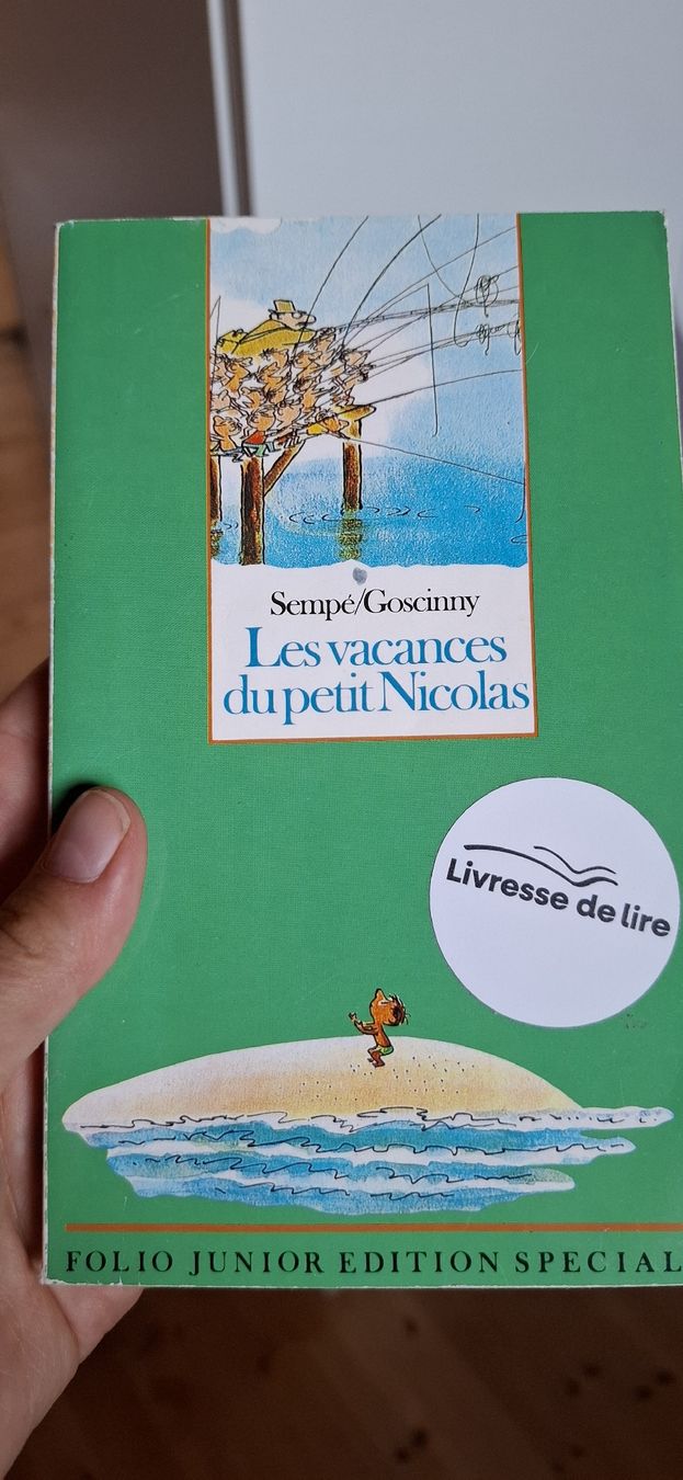 Libri: Buch Les vacances du petit Nicolas Sempé/Goscinny – Usato da Niederstocken venduto da Cocos_nut