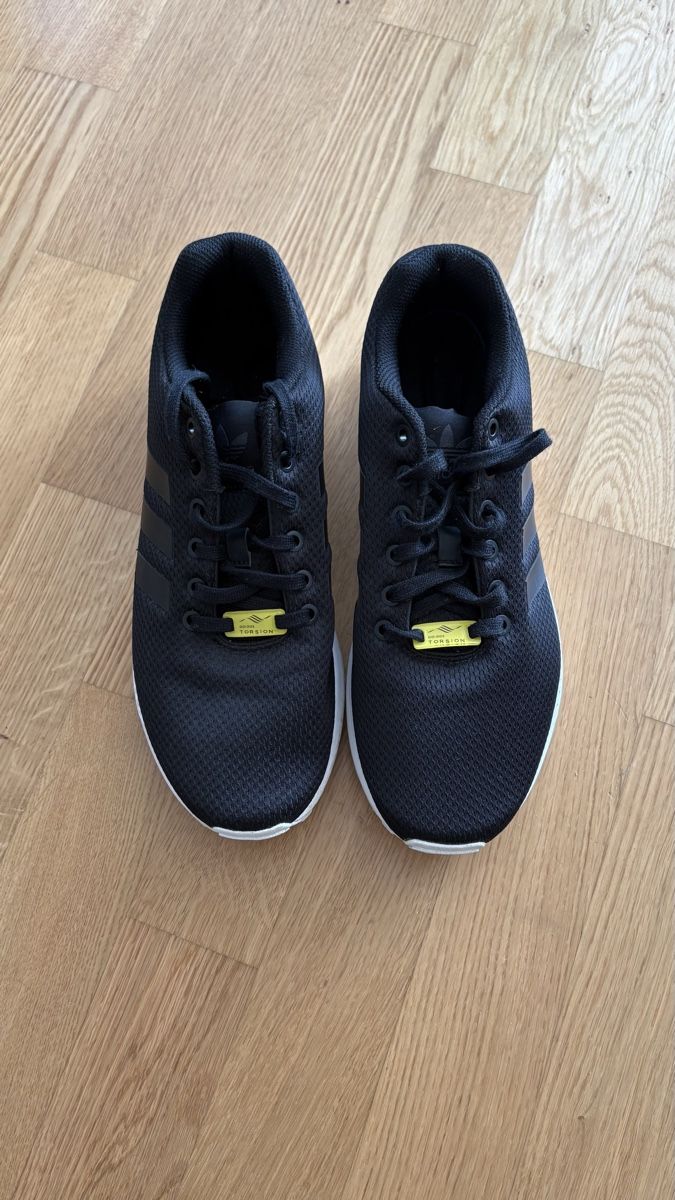 Adidas Herrenschuhe: Adidas Turnschuhe – Gebraucht aus Wittenbach von Jwli