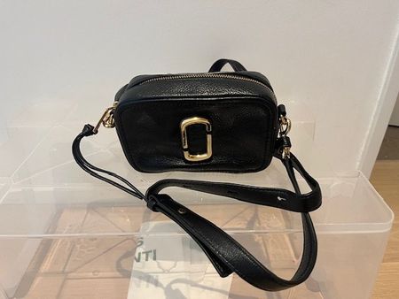 Marc Jacobs Umhängetasche Softshot Schwarz Leder Gold