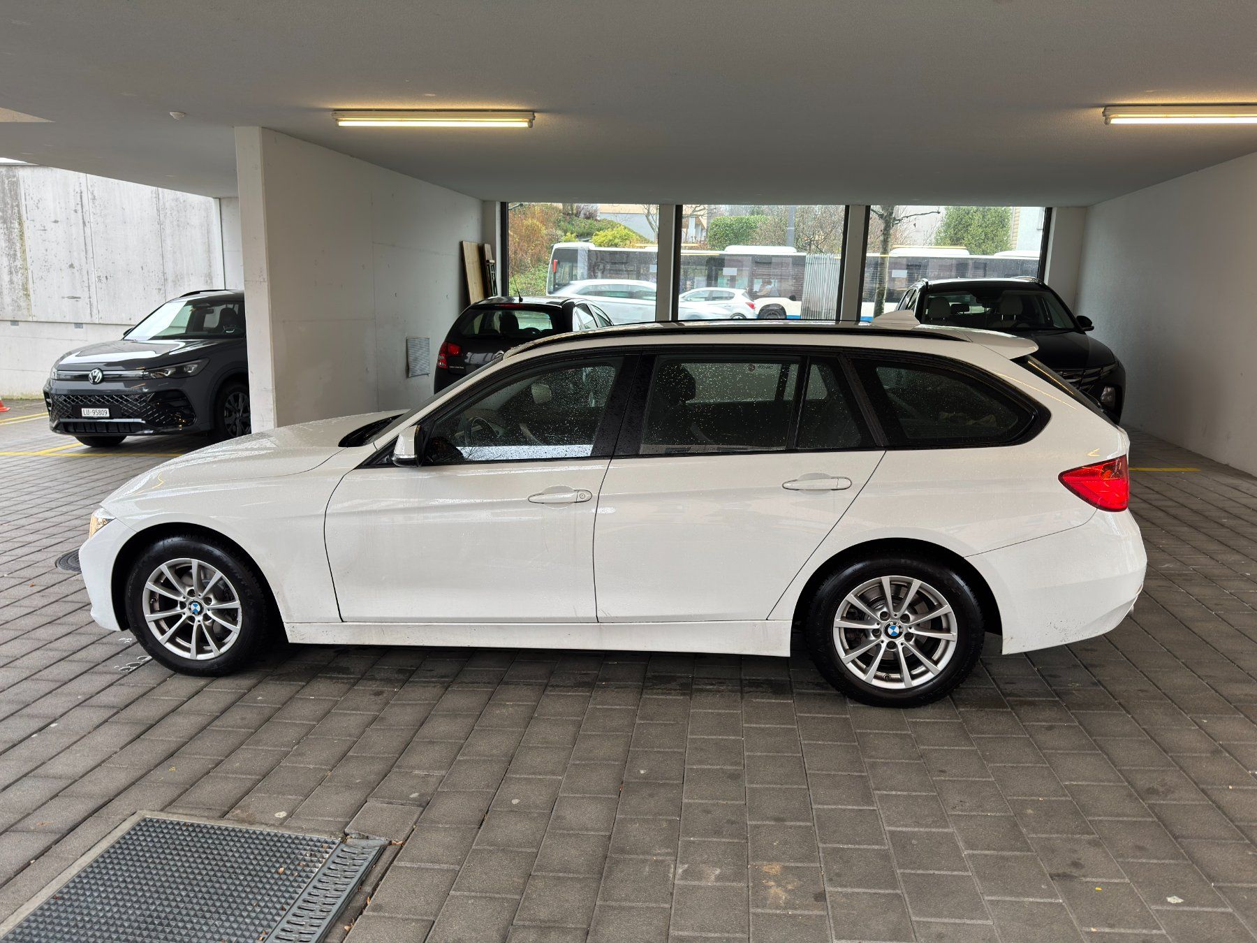 BMW Autos: BMW 316d Touring Business – Gebraucht aus Zug von Ki-Cs 3