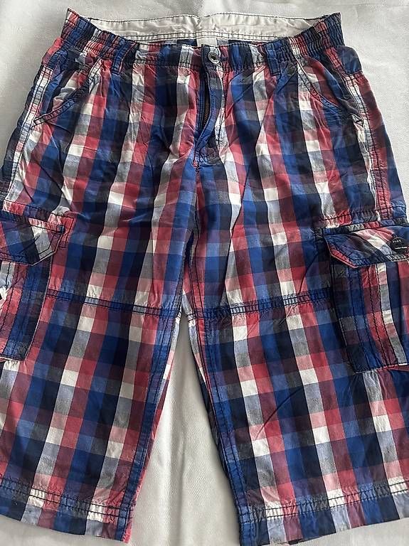 C&A Pantaloni: Bermudas Here&There Gr. 176 – Usato da Wolfhausen venduto da The_shark