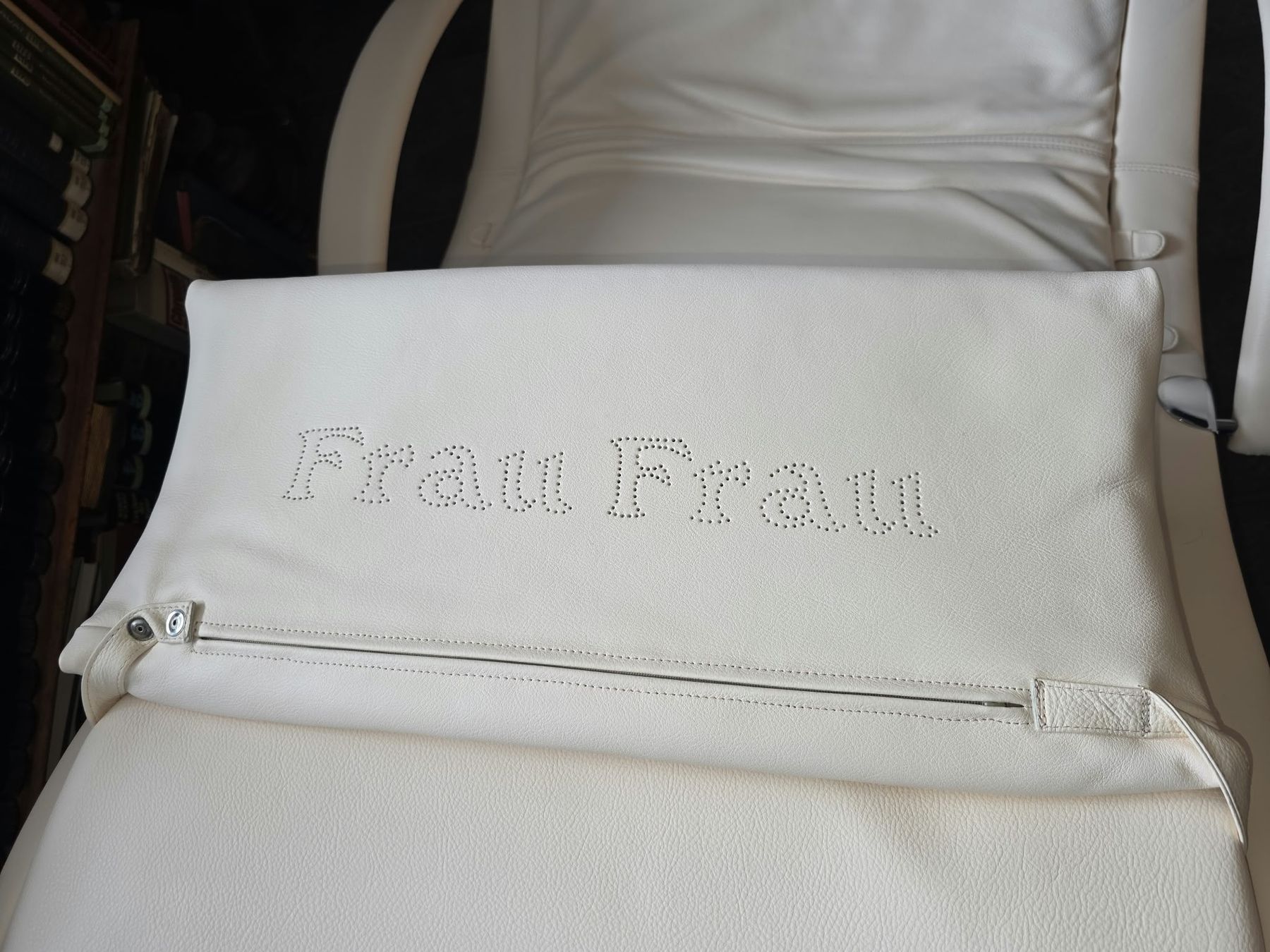Poltrona Frau Liegen & Liegestühle: Designer Liege – Neu (gemäss Beschreibung) aus Oberbuchsiten von Mschori 7