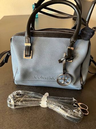 Très joli sac Calvin Klein NEUF 