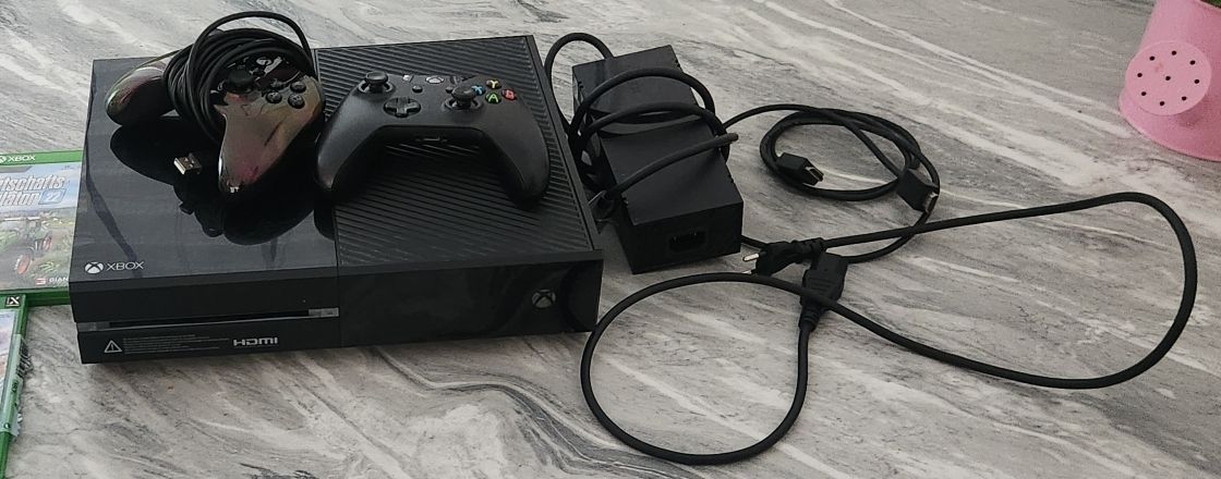 Microsoft Console: Xbox One Konsole mit Controller und Netzkabel – Usato da Niederuzwil venduto da