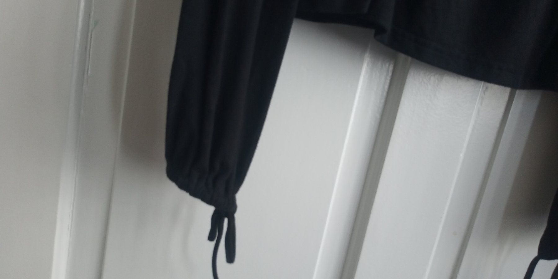 H&M T-shirt: NEU H&M Divided Jersey Langarm Shirt gerafft 40 – Nuovo (secondo la descrizione) da St. Gallen venduto da Hereplaysmusic 2