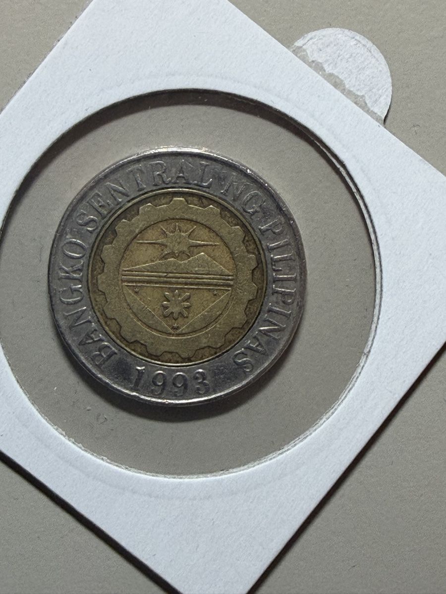 Tutti le monete: Philippines - 10 piso - 2006 – Usato da Payerne venduto da Mike1682 1
