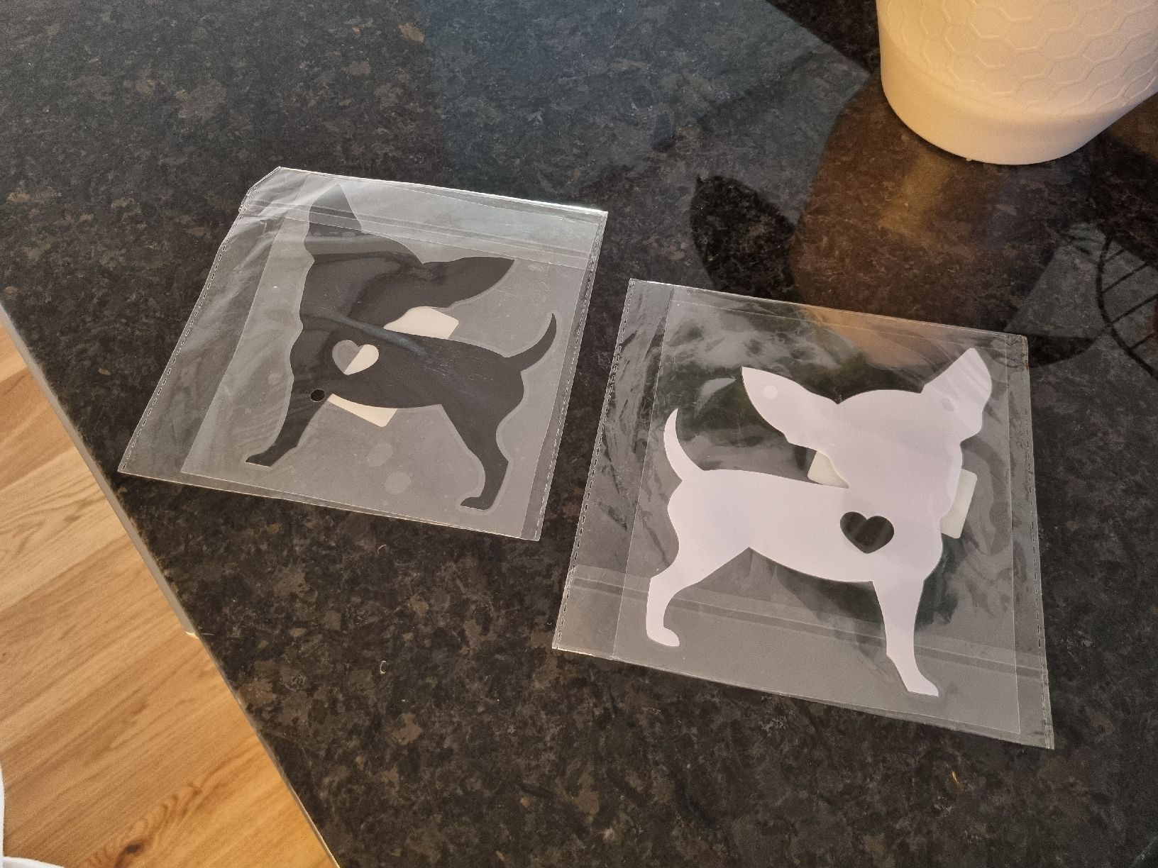 Sticker: Schöne Chihuahua Autoaufkleber – Nuovo e nell'imballaggio originale da Wiedlisbach venduto da anbo47