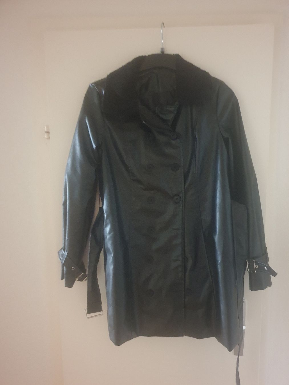 Giacche: Neu veste Alpinemodehaus – Nuovo (secondo la descrizione) da Fribourg venduto da mal_8zjh