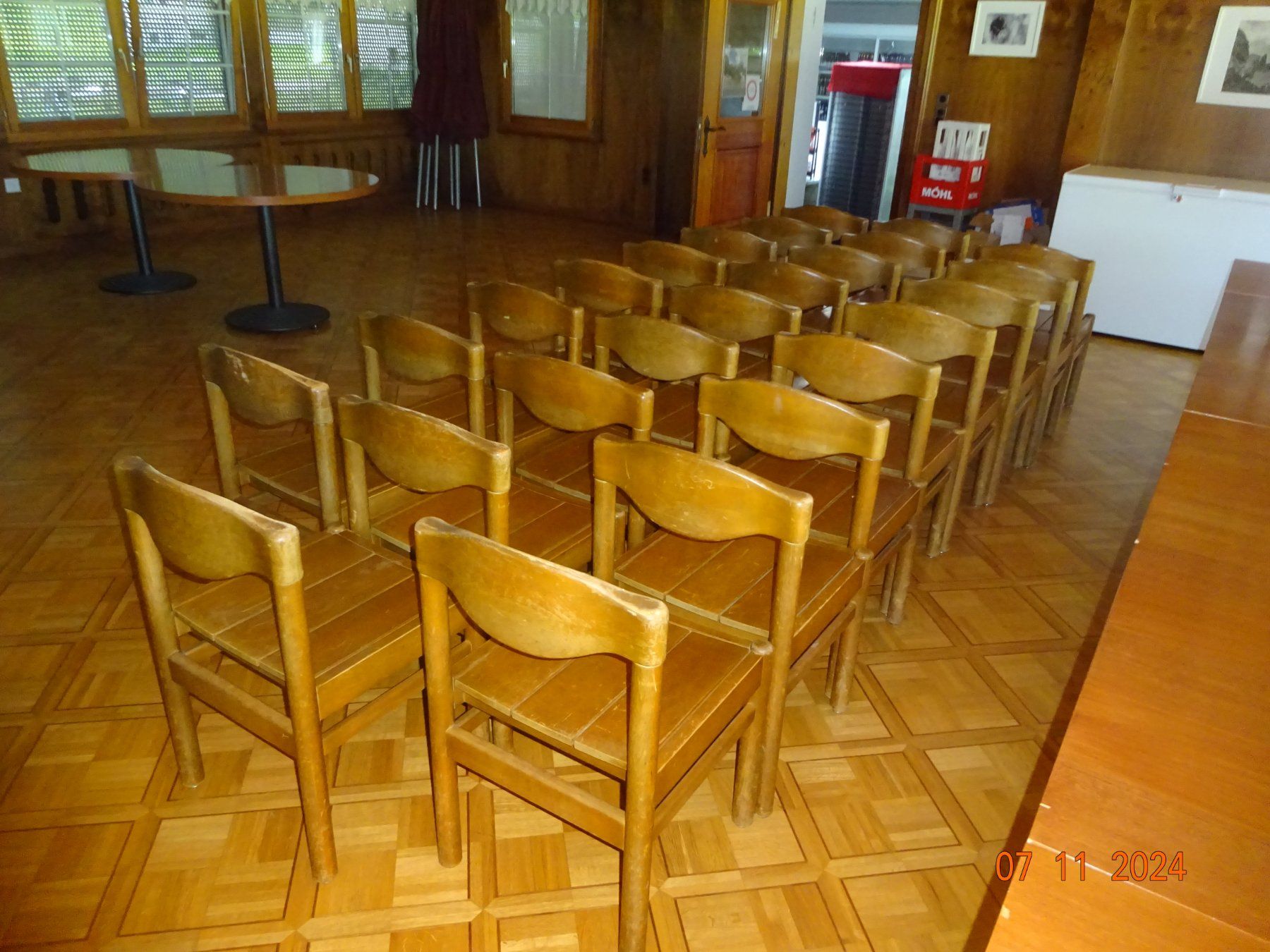 Chaises: Restaurantbestuhlung – D'occasion à Stein AR par Bienli4