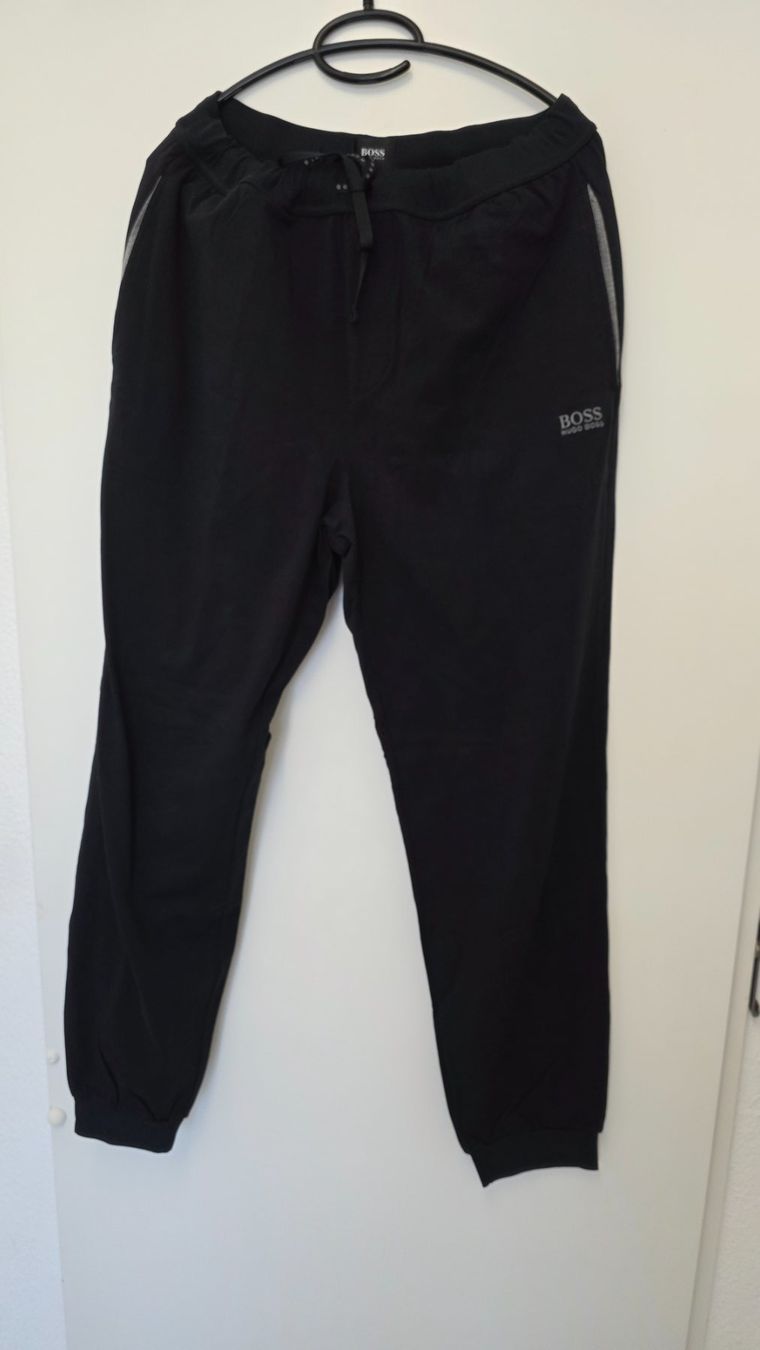 Hugo Boss Pantaloni: Hose von Boss – Usato da Dübendorf venduto da Jolenia 1
