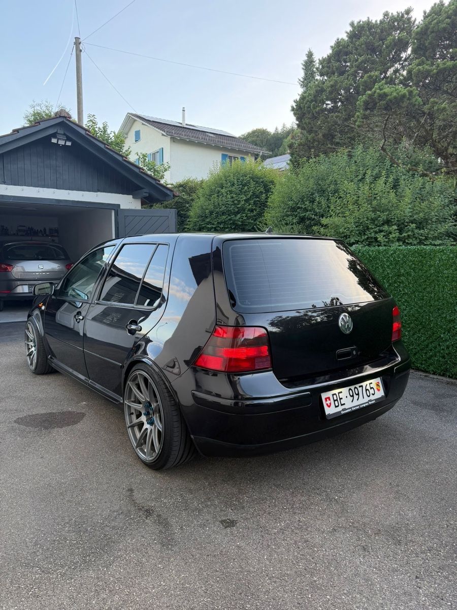 VW Automobili: Golf 4 1,9 TDI Frisch ab MFK – Usato da Safnern venduto da sma_b5q7 2