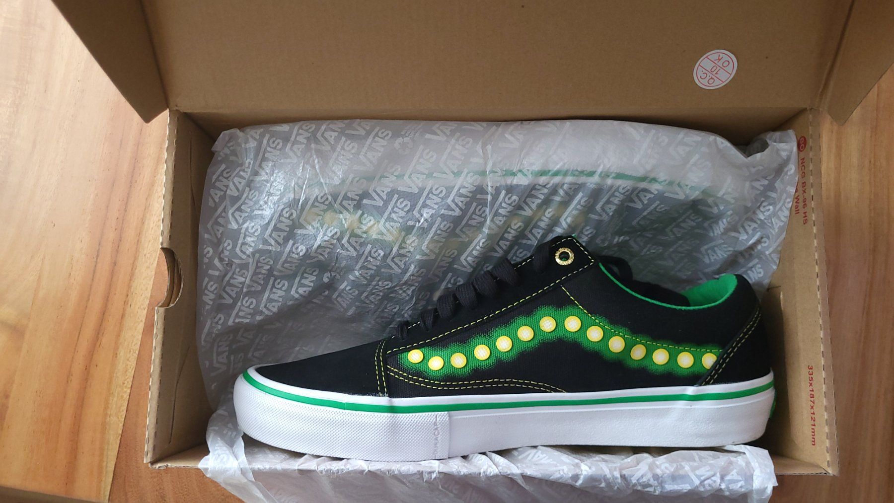 Vans Scarpe da uomo: Vans Shake Junt – Usato da Bern venduto da Sneakerheadz 6