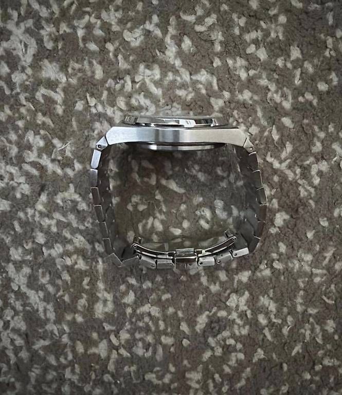 Tissot Uhren: Tissot PRX schwarz quarz 40 mm – Gebraucht aus Basel von Adri.M 3