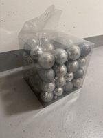 Weihnachtskugeln Silber Glitzer, 30 Stück, neuwertig! (50)