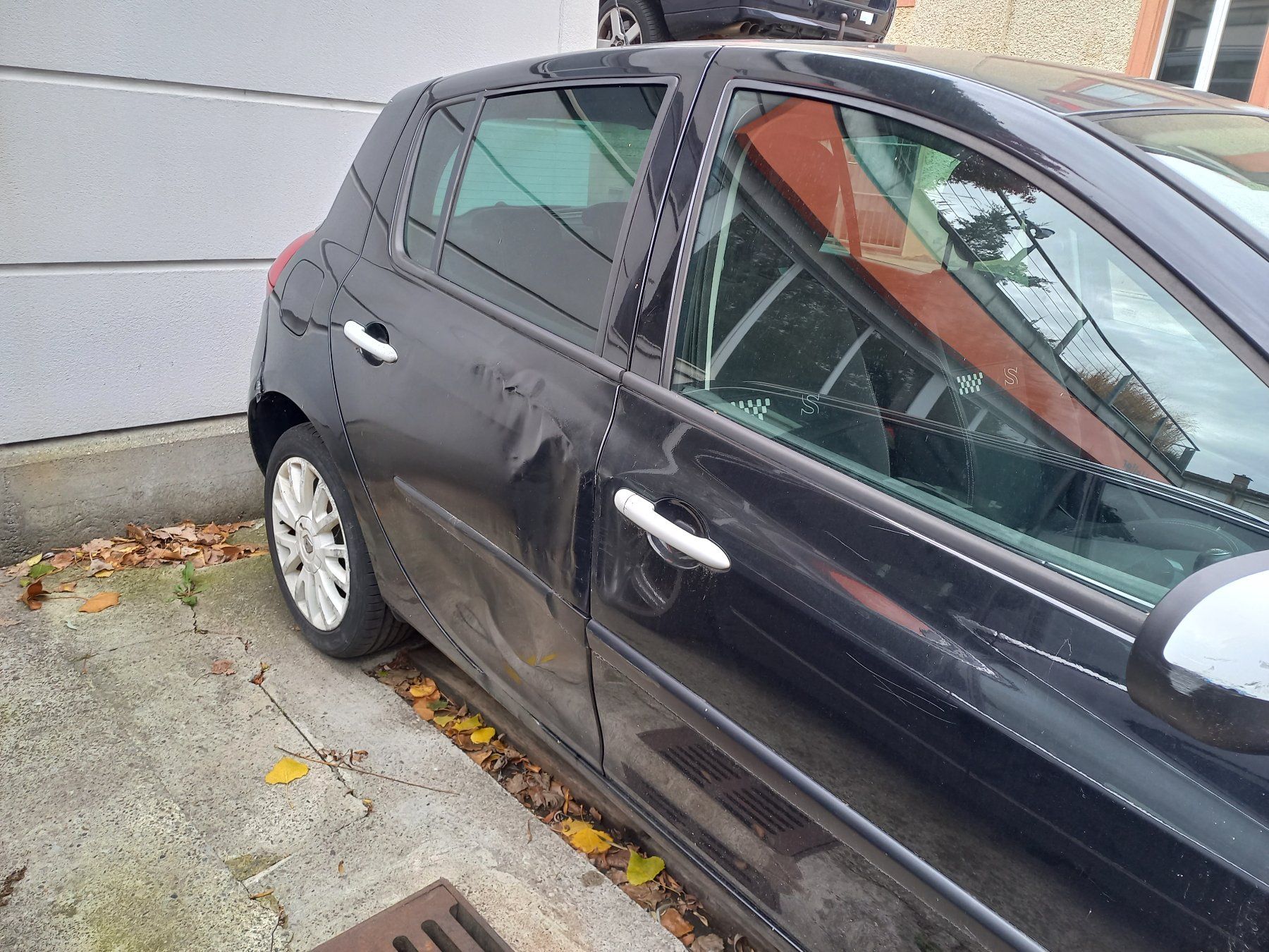 Renault Autos: RENAULT Clio 1.2 100 – Gebraucht aus Therwil von gusti001 3