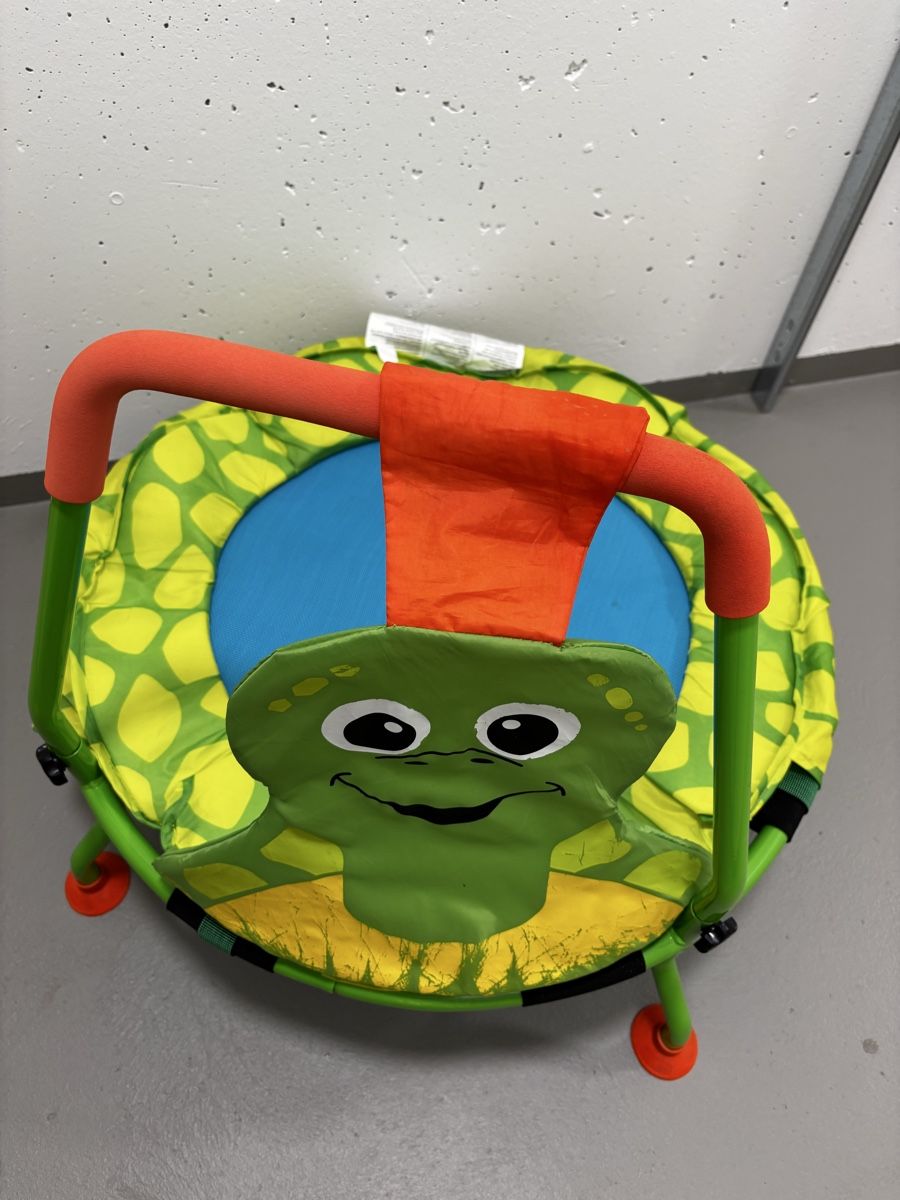 Trampolini: Toddler trampoline - Fun & Active Spring Season Toy! – Usato da Wahlen b. Laufen venduto da Slash077