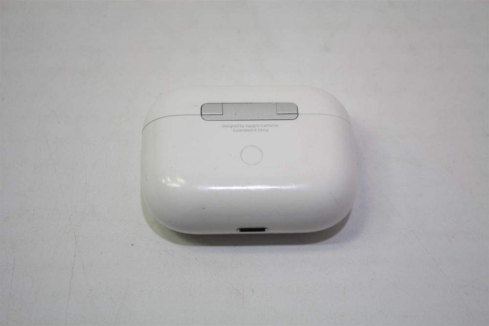 APPLE AirPods Pro Ladecase (21030187) Kaufen auf Ricardo