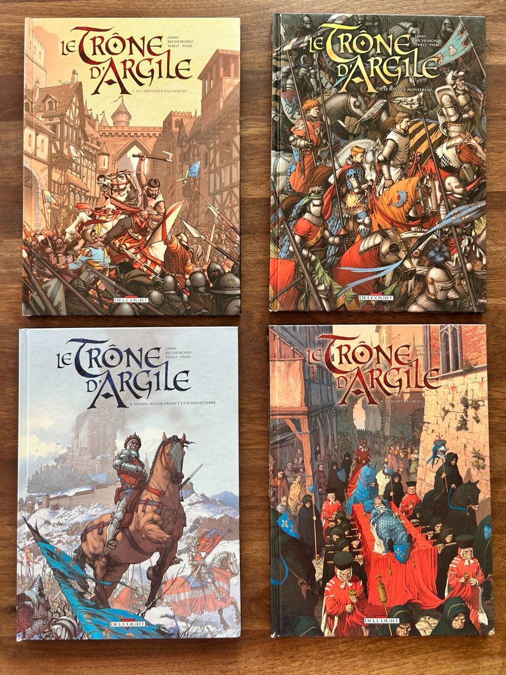 BD: Comic Sammlung - Le Trone d' Argile 1-4 (Hardback) – D'occasion à Unterengstringen par Michael_