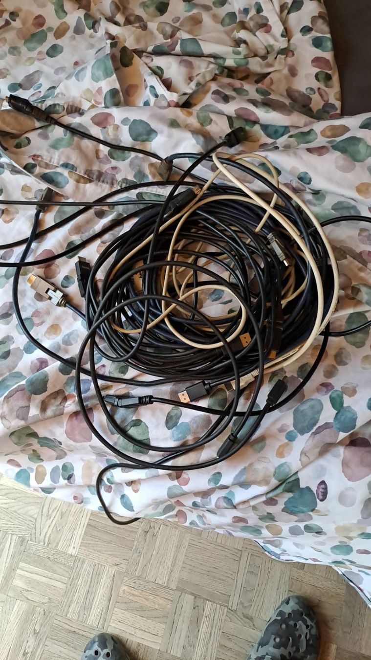 Câbles: Cable informatique – D'occasion à Lausanne par zor_2zbc