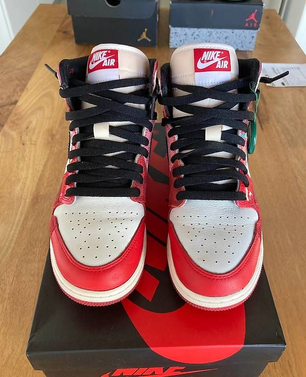 Scarpe da uomo: Jordan 1 High Spider-Man n°39 – Usato da Vezia venduto da Ivan.1977 1