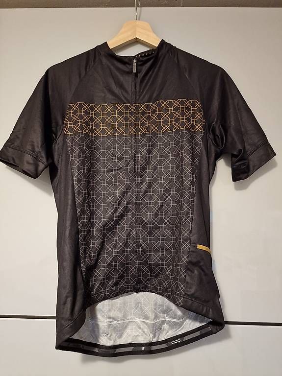 Canottiere & Pantaloni: Velotrikot Bontrager neu – Usato da Wichtrach venduto da m_m_m_1990