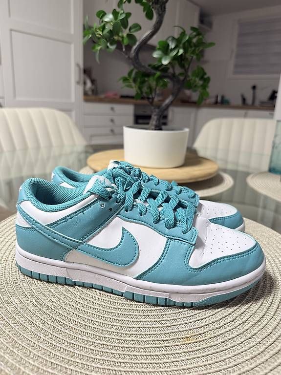 Chaussures hommes: Nike Dunks & Air Jordans – D'occasion à Sennwald par Cloe_M98 3