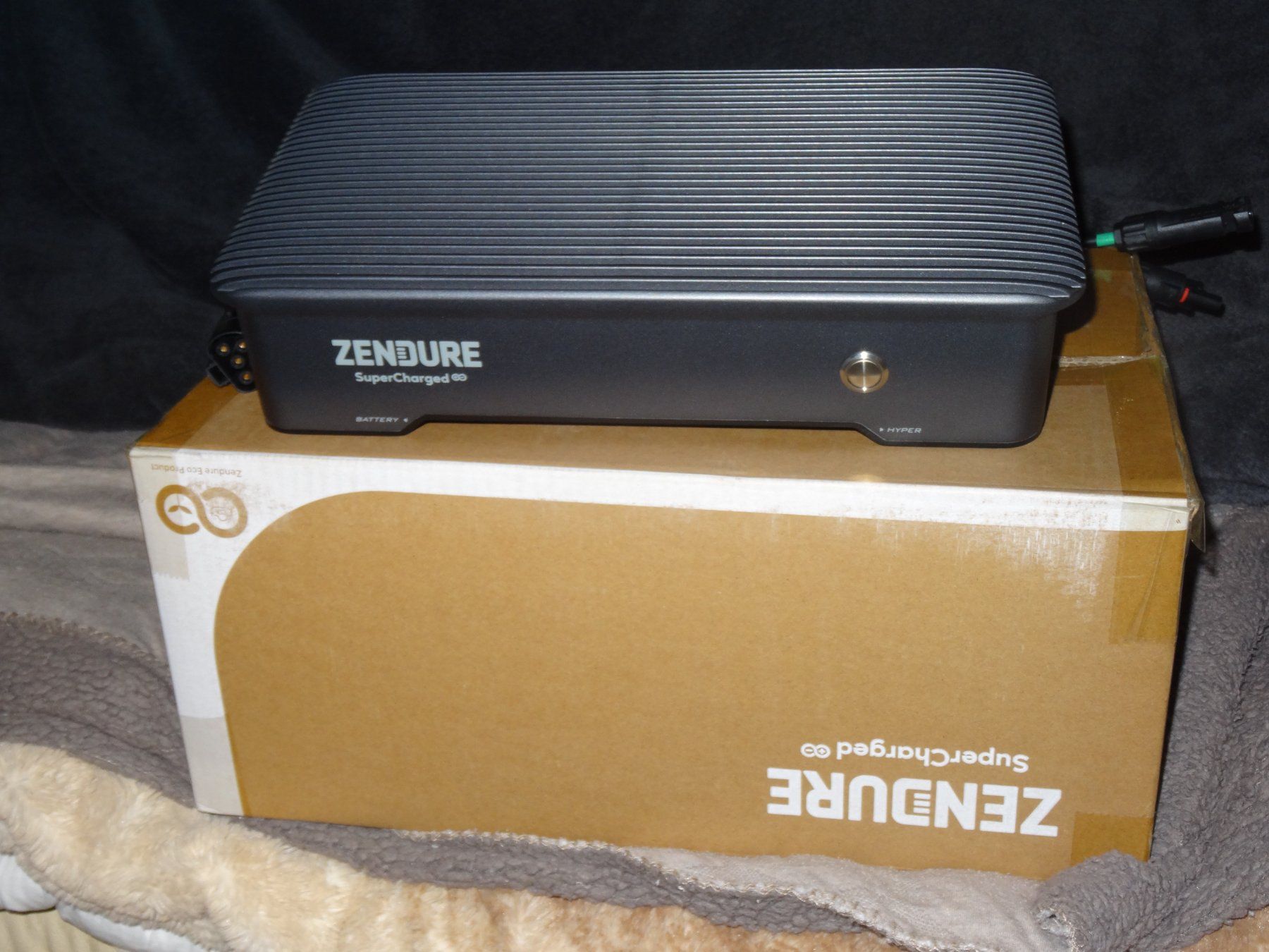 Zendure Inverter: Zendure Hyper 2000 Hybrid-Wechselrichter – Nuovo (secondo la descrizione) da Buttisholz venduto da rappirosen 1