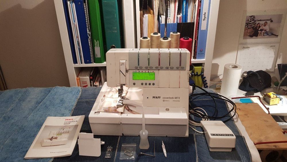 Pfaff Coverlock 4872 Nähmaschine Kaufen auf Ricardo