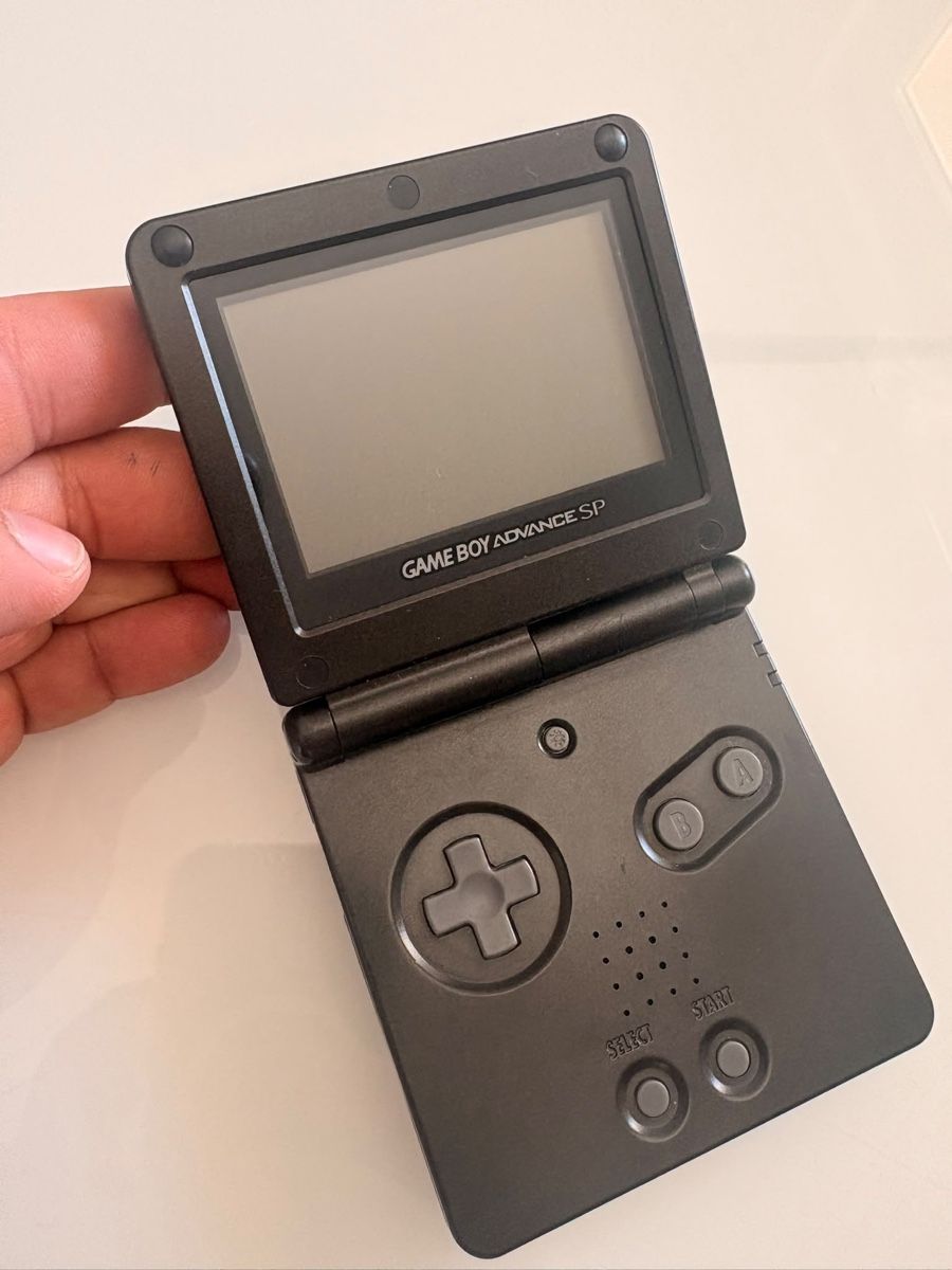 Nintendo Konsolen: Gameboy Advance SP + Jeux (Défectueux) – Defekt aus Domdidier von DevilTek 1