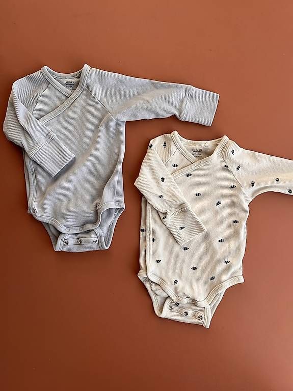 Unterwäsche: 2 Lindex Wickelbodies Grösse 56/1-2M – Gebraucht aus Cham von nininanana