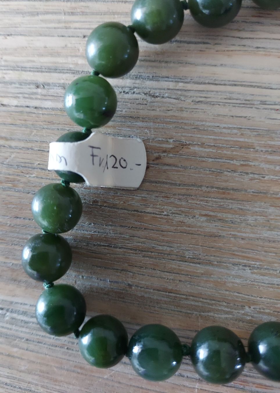 Catenine: Neue Jade Halskette, 10mm Durchmesser, 66cm lang – Nuovo (secondo la descrizione) da Basel venduto da Mazzo84 2