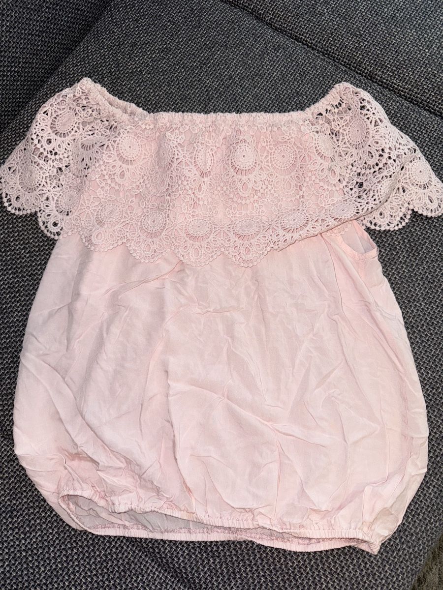 Blusen: Süsser Sommer Bluse in Rosa mit Spitze, Grösse M – Neu (gemäss Beschreibung) aus Altdorf UR von Lilelo82