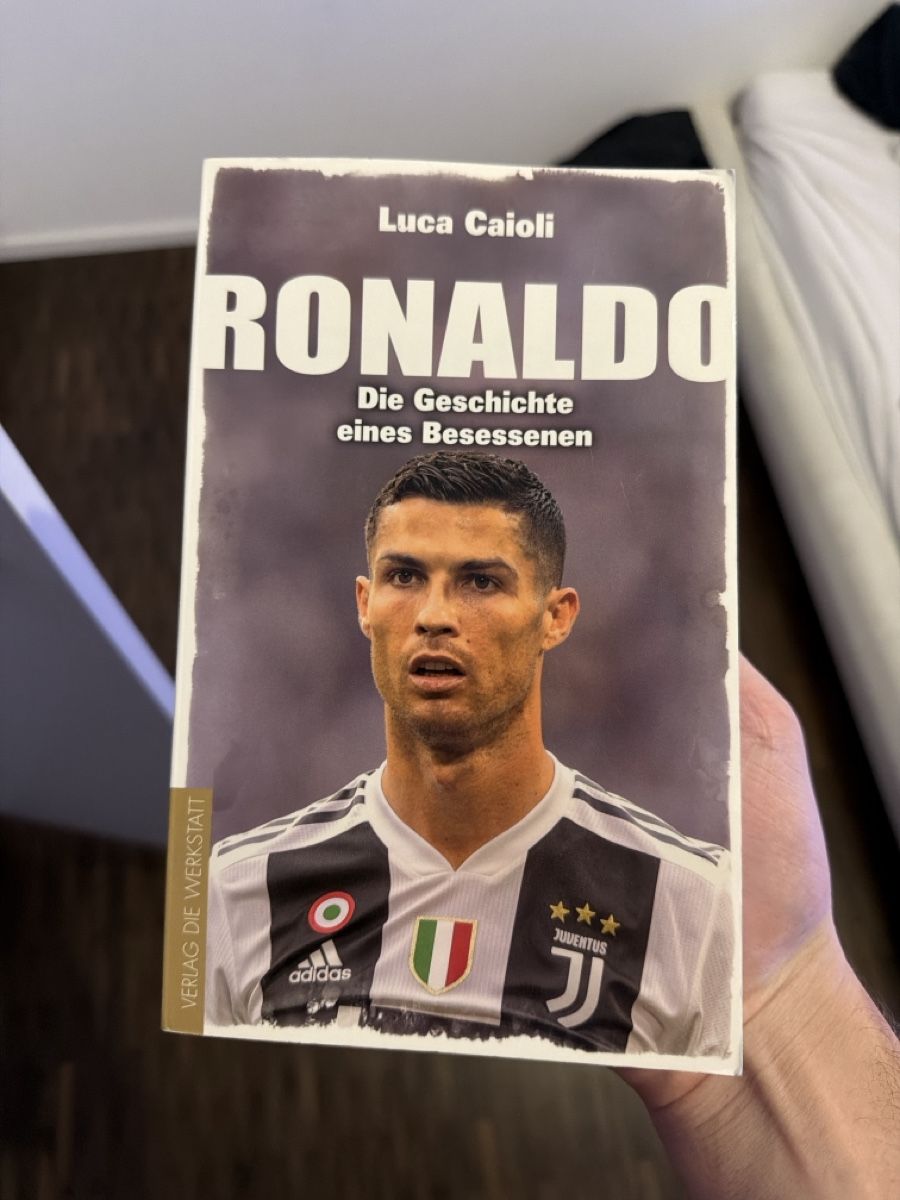 Libri: Buch Cristiano Ronaldo – Nuovo (secondo la descrizione) da Chur venduto da sil_v7n6