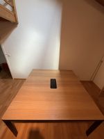 Tisch Massivholz Eiche mit Kabeldurchlass 200x100cm