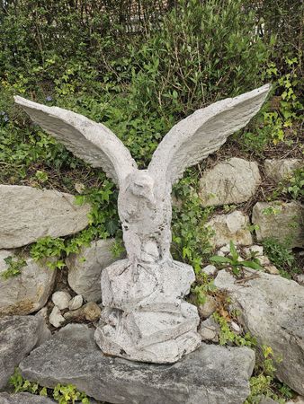 Adler aus Stein