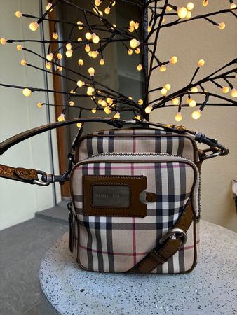 BURBERRY