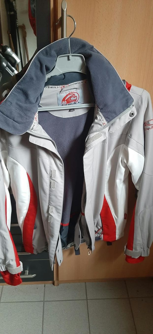 Jacken: skijacke grösse s – Gebraucht aus St. Niklaus VS von sportler60